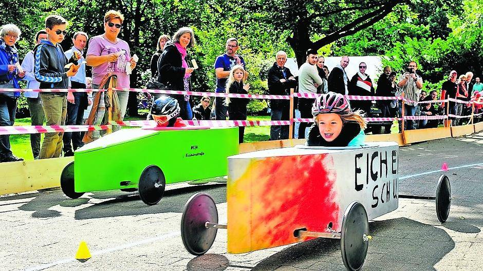 Rasant in der Seifenkiste unterwegs