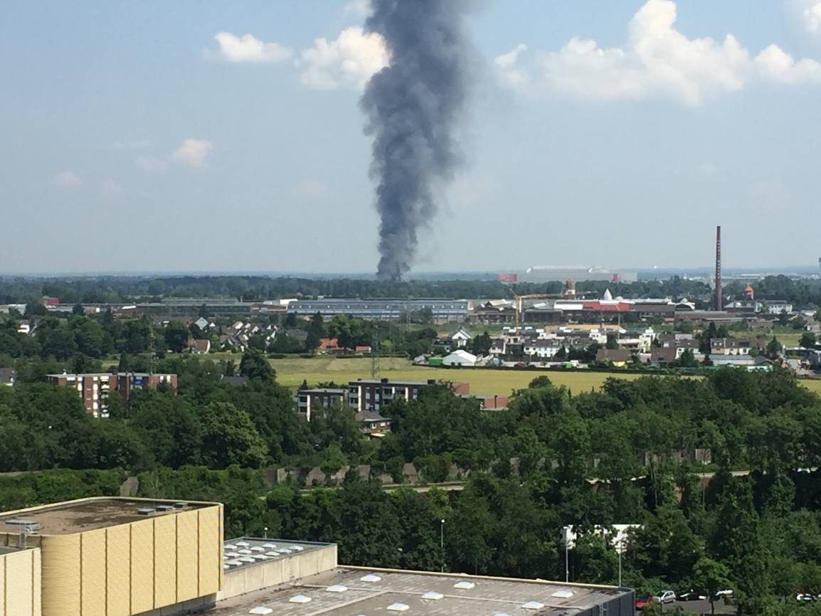 Zentrale NRW-Flüchtlingseinrichtung brennt - Was wird aus Forstwald?