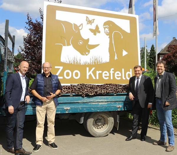  Vorstellung des neuen Autobahn-Hinweisschilds für den Krefelder Zoo. 