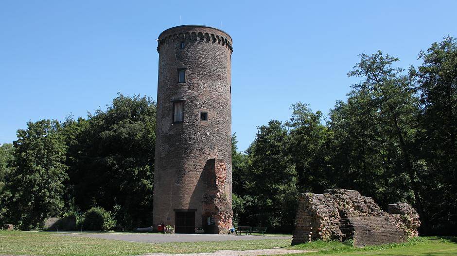 Burg Uda im Sommer 2016