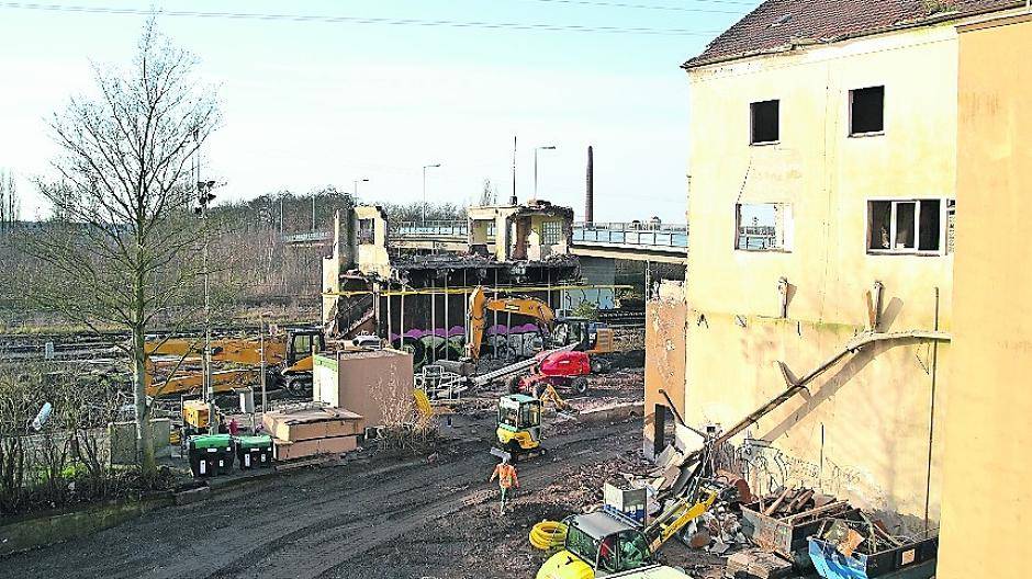  Der wesentliche Teil des Abrisses war am Donnerstagnachmittag bereits vollzogen. 