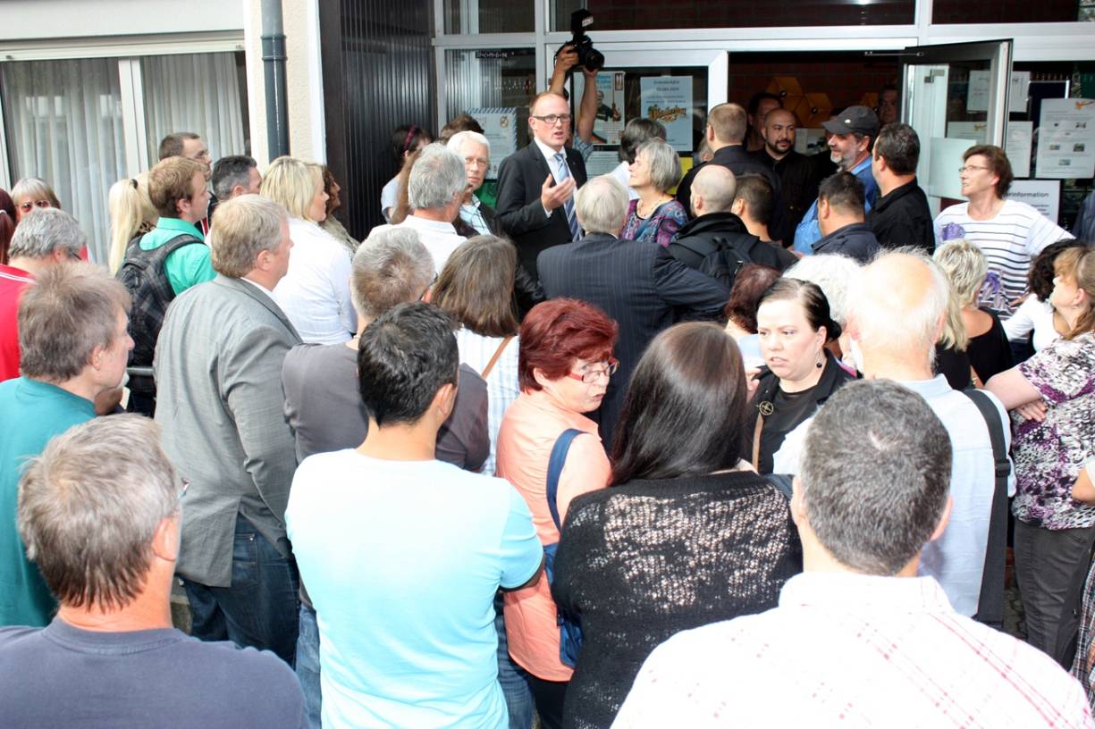 OB Link: „Neumühl ist mehr als nur ein paar Schreihälse“: Bürgerinformation zum Asyl von außen aufgeheizt