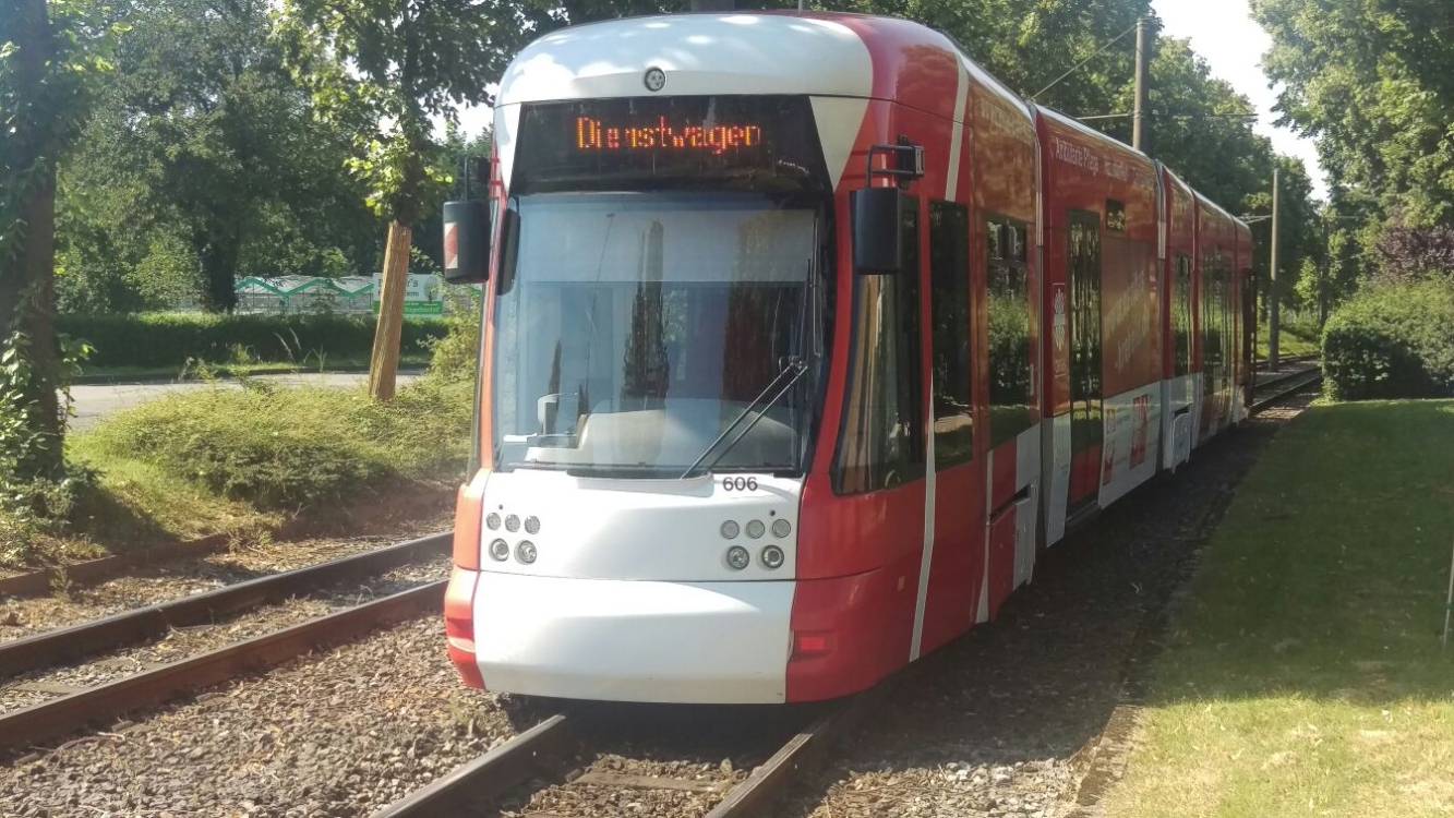 Straßenbahn entgleist