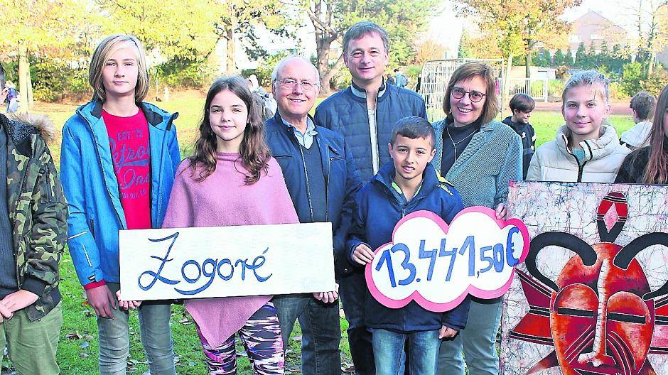 Hilfe für afrikanische Schüler