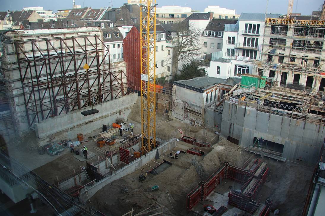  Die Baustelle der Wohnstätte-Zentrale im Frühjahr. 