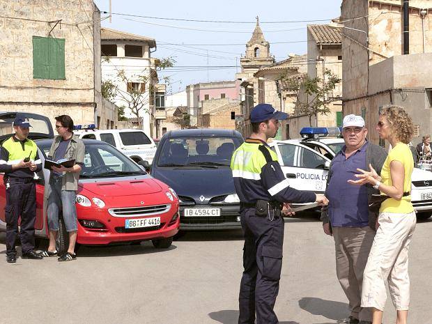 Vor Urlaubsstart sollte man sich darüber informieren, was bei einem Unfall im Ausland zu beachten ist.