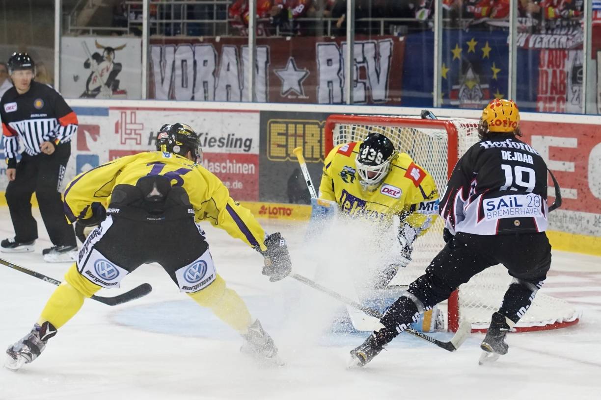 Sieg im Duell der "Frackträger"