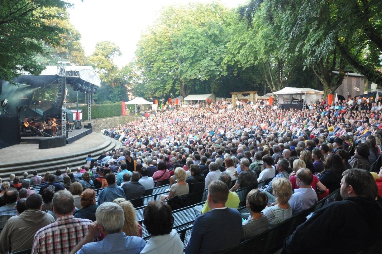  Über 10.000 Zuschauer sind beim Fantastival dabei und erlebten bei sommerlichen Temperaturen zahlreiche Highlights. 