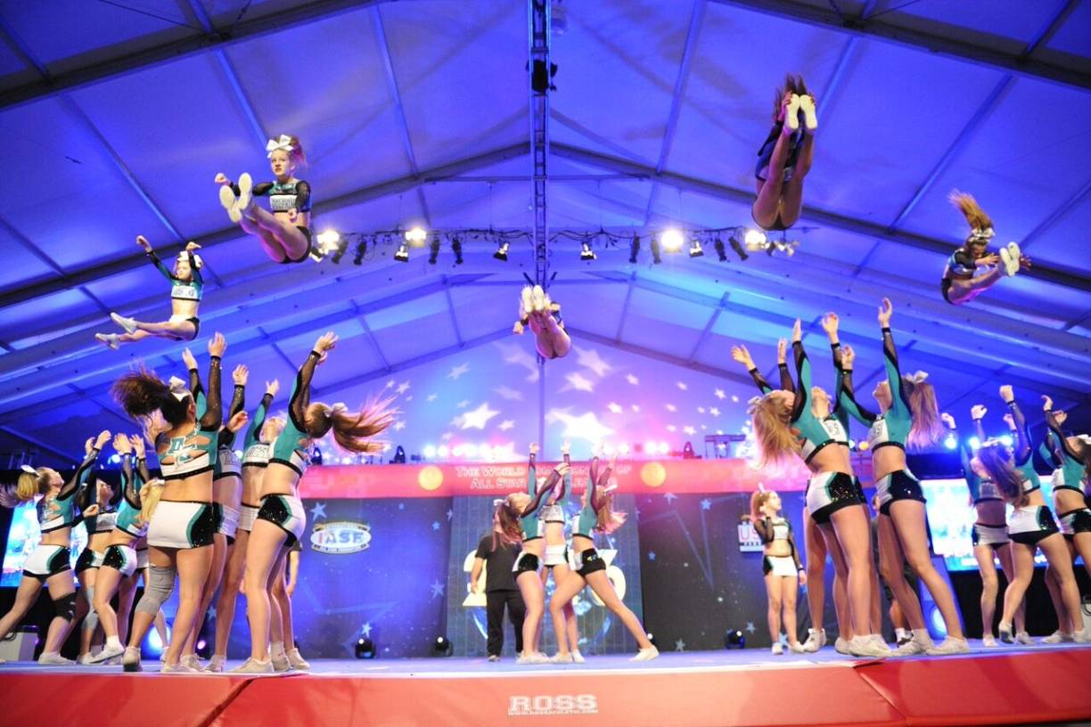 Dolphins-Cheerleader bei WM in Florida