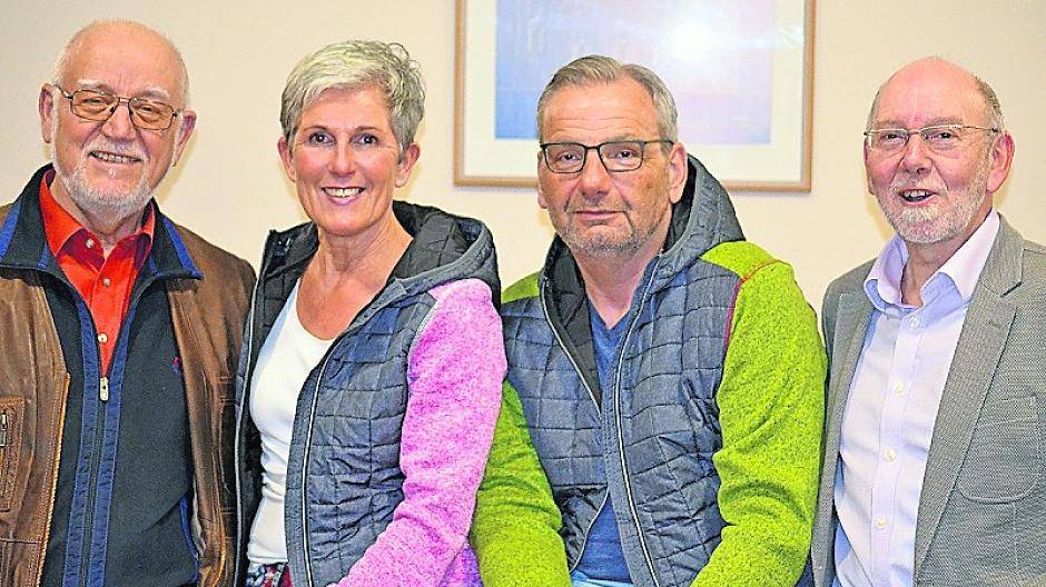  Hans-Gerd Segerath, Birgit und Michael Commans sowie Burkhard Mertens (v.l.n.r.) bilden zusammen mit Regine Wolferts den Vorstand von Anrath1tausend. 