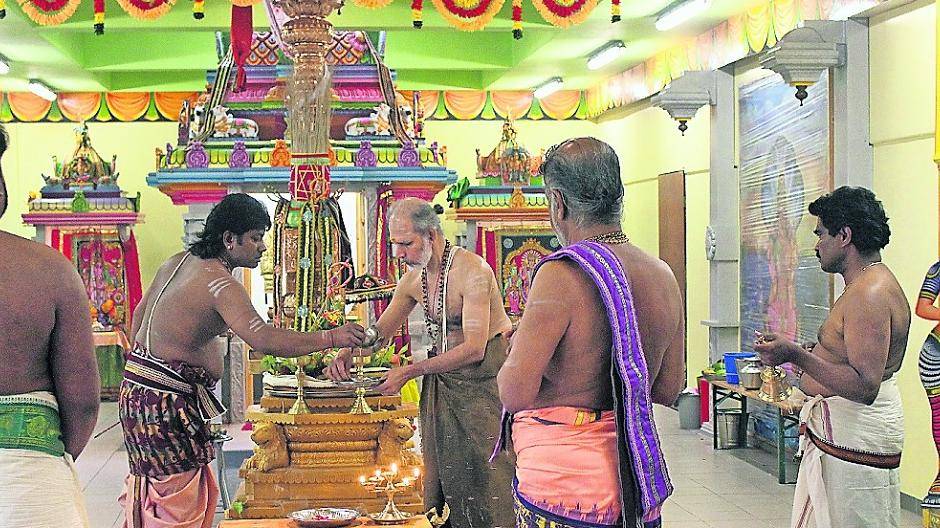 Hindu sorgen sich um ihren Tempel