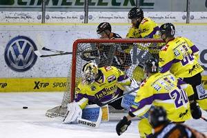 Pinguine: Tod in der Verlängerung