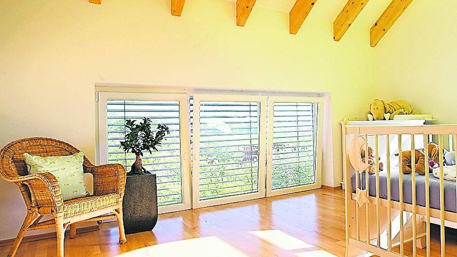  Natürlich und gesund: Mit Kalkputz gestaltete Wände sind auch für Kleinkinder und Allergiker eine gute Wahl. 