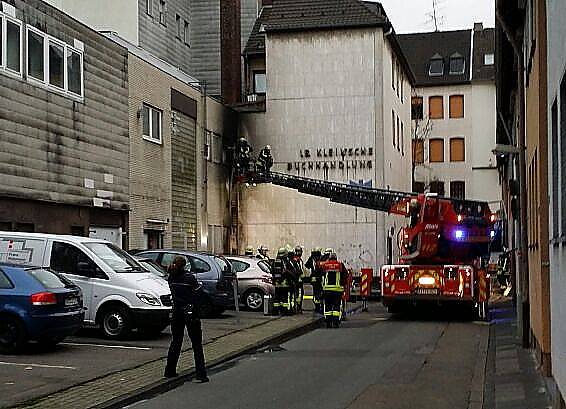 Feuerwehreinsatz am Karfreitag am Hintereingang der...