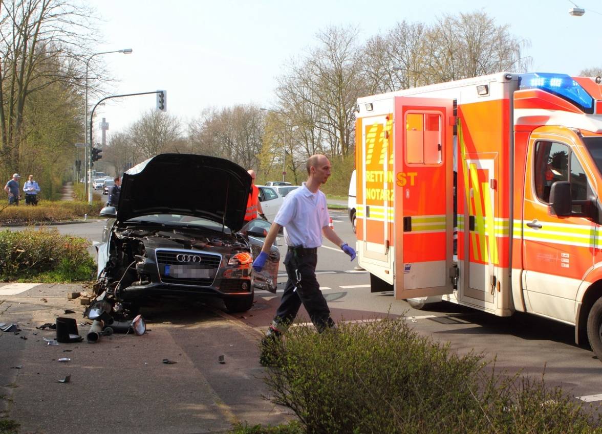 Baby (13 Monate) bei Unfall verletzt