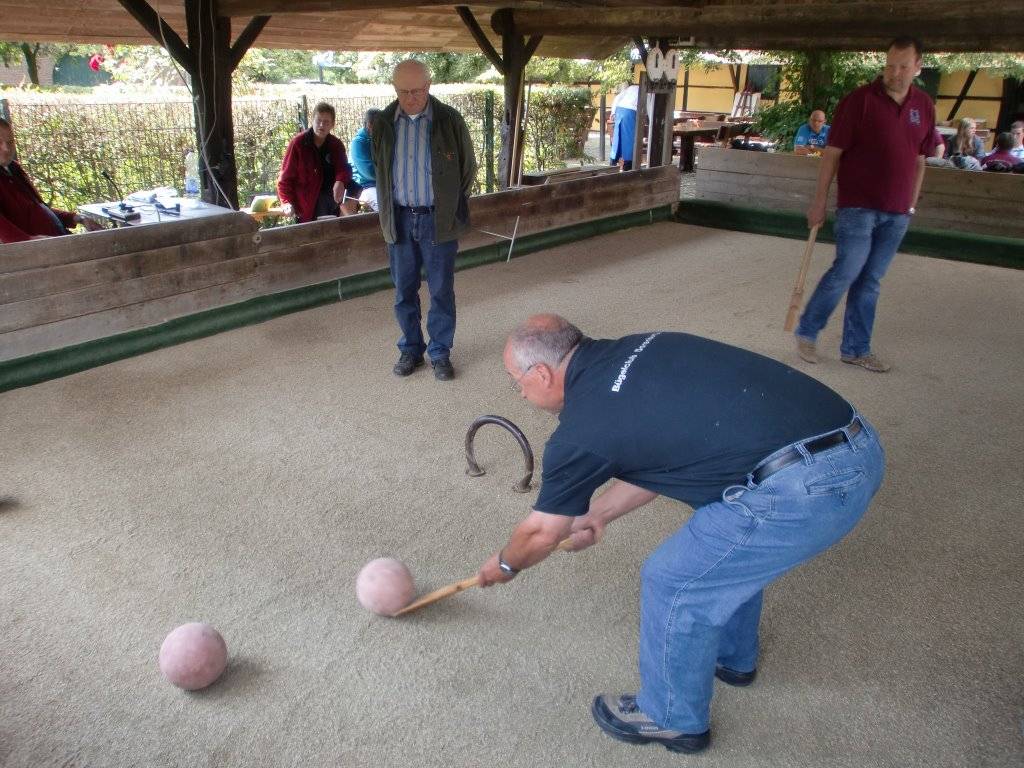 23. bis 25. Mai: Traditionelle Pfingst-Meisterschaft: Bügler spielen an der Dorenburg