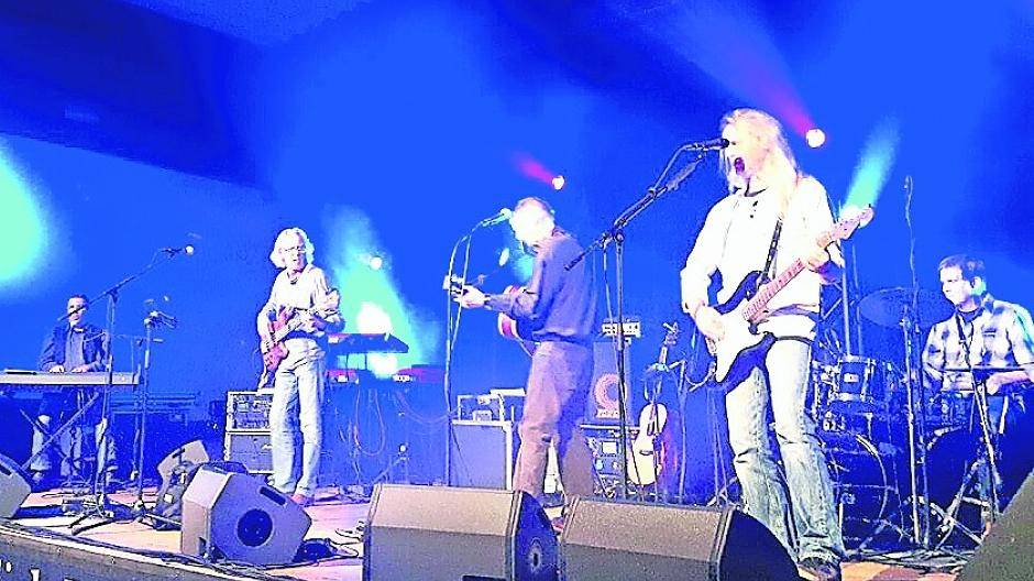 Die Nettetaler Band „ups — die band“ trat mit ihrer "Ranchman's Dylan Show" auf.