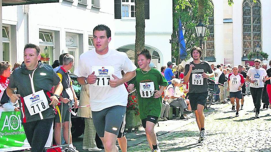 Rund 1500 Läufer werden wieder in der Altstadt von Kempen auf die Straße gehen.
