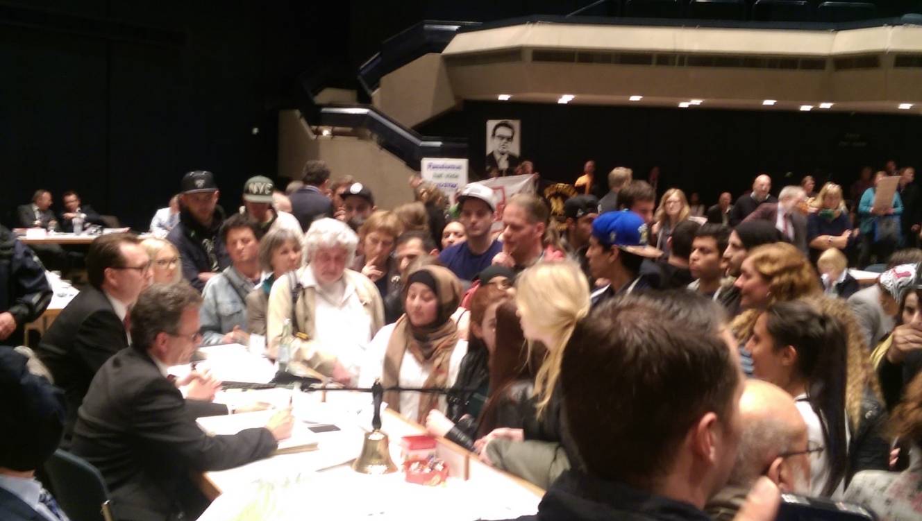 Demonstranten gegen Abschiebung