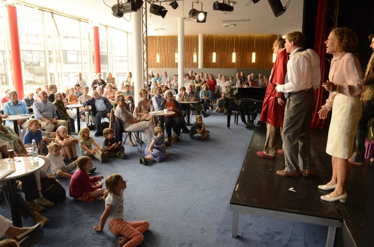 Der beliebte Tag der offenen Tür findet am 20. Juni im Theater Krefeld statt: Theaterfest „Best of 2014/15“ zum Spielzeitende