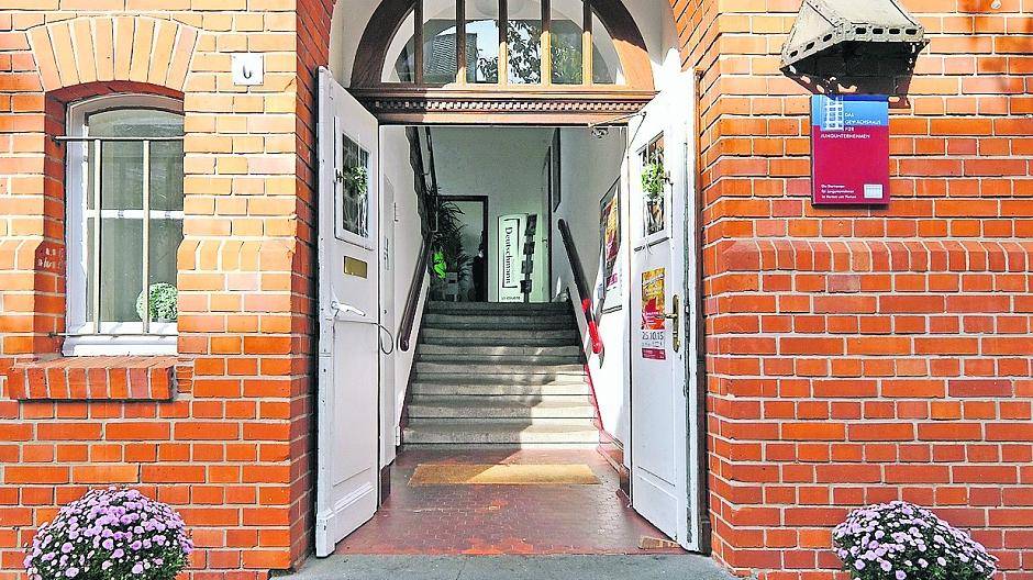 Die GMG hat das Gewächshaus in Viersen, Am Alten Gymnasium 6, übernommen. Nun sollen überfällige Sanierungsarbeiten stattfinden.