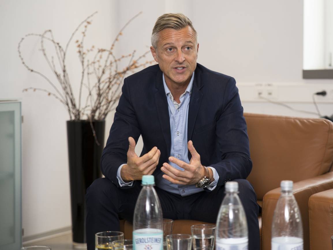 "Ich gehe mit einem weinenden Auge"