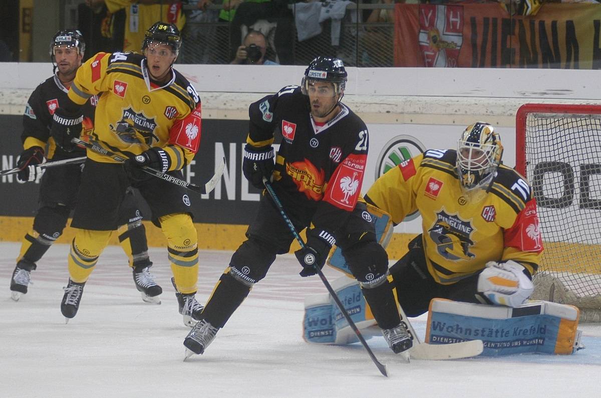 Pinguine siegen im ersten CHL-Endspiel