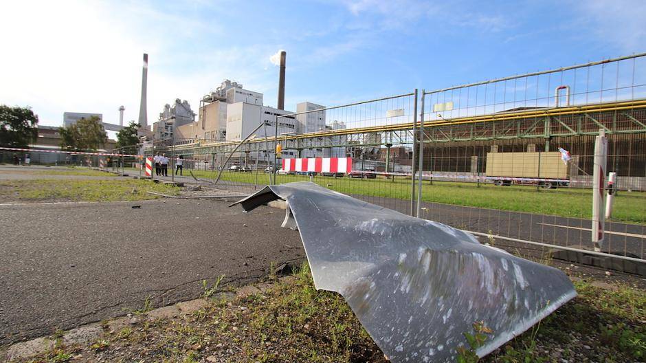 Trümmerstück flog 100 Meter weit