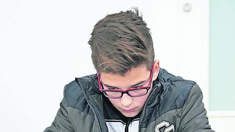  Am anderen Ende der „Nummer gegen Kummer“ haben ehrenamtliche Telefonberater ein offenes Ohr für die Probleme der Anrufer. 