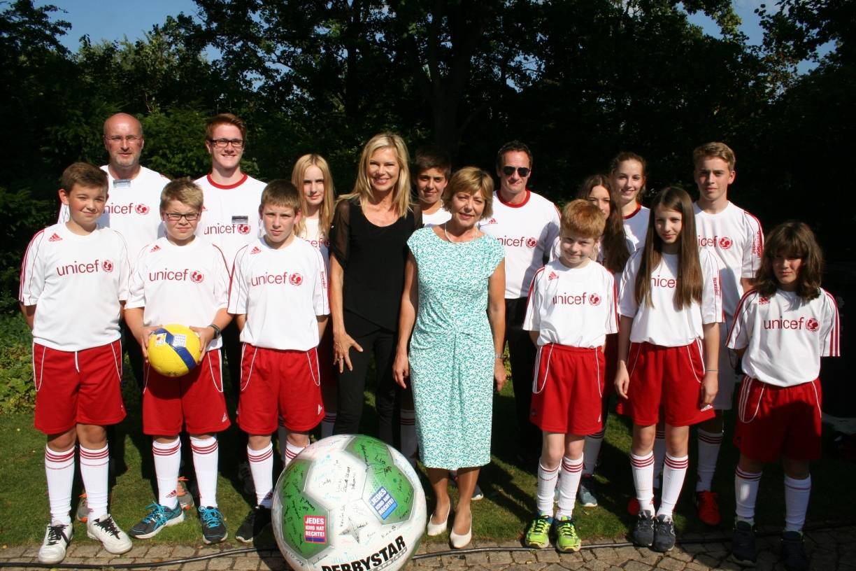 UNICEF-Kicker beim Bürgerfest des Bundespräsidenten