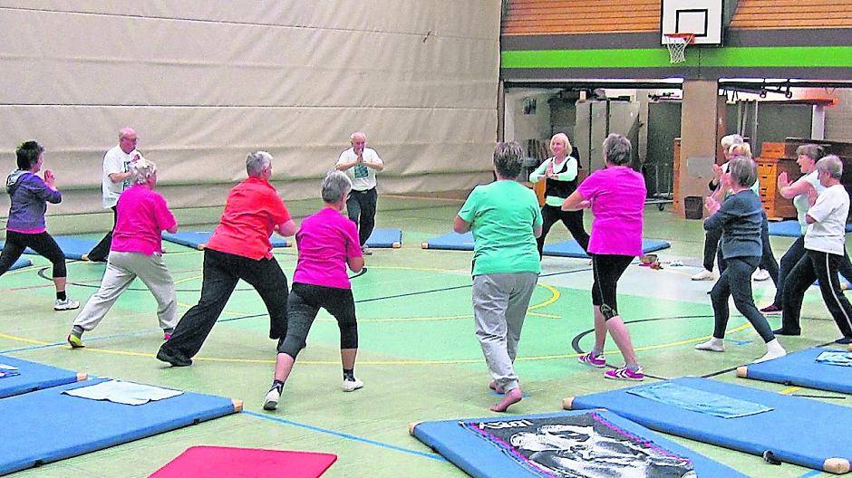  Am Wellness-Sporttag lernten die Teilnehmer die wohltuende Wirkung des Thai Chi kennen. 