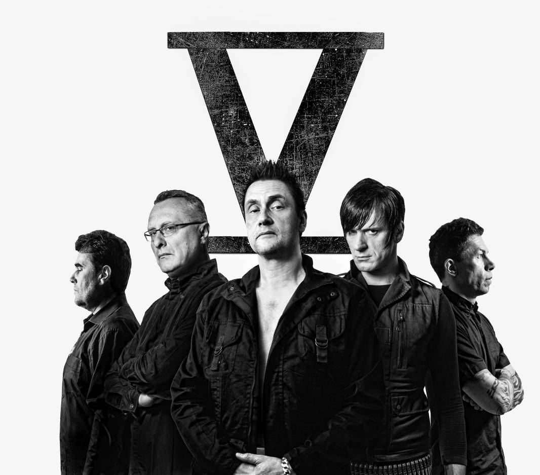 Kulturfabrik Krefeld: Die Krupps supports Janosch Moldau und TheRed Paintings