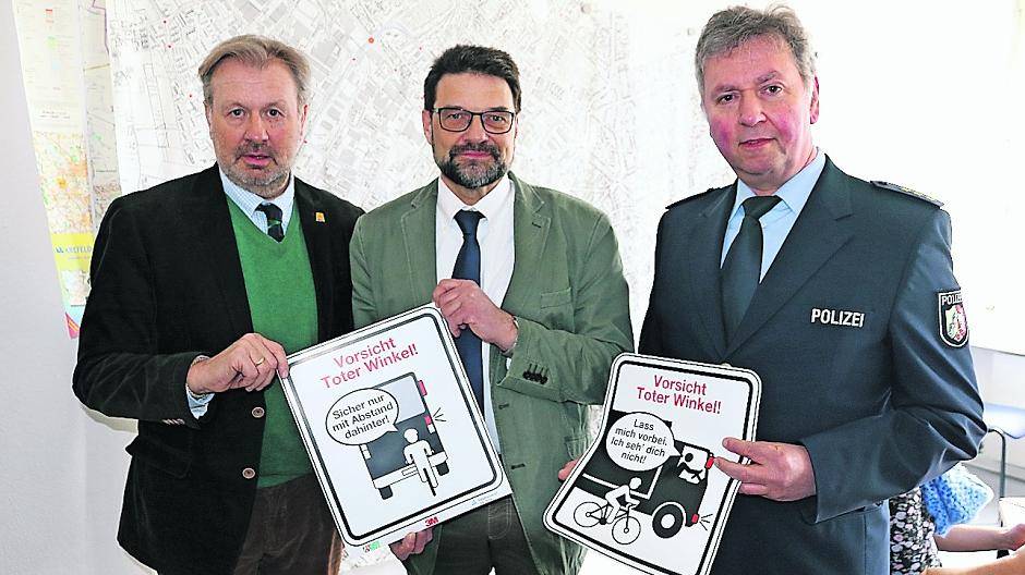  „Fairkehr“ zog Bilanz: Rainer Behrens (Verkehrswacht), Hartmut Könner (Stadt) und Karl-Josef Klauer (Polizei). 