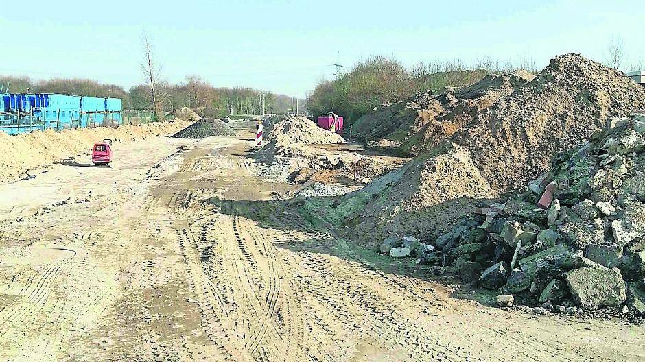 In diesem Bereich beginnen jetzt die Ausbauarbeiten für den nächsten Abschnitt des Krefelder Hafenrings.