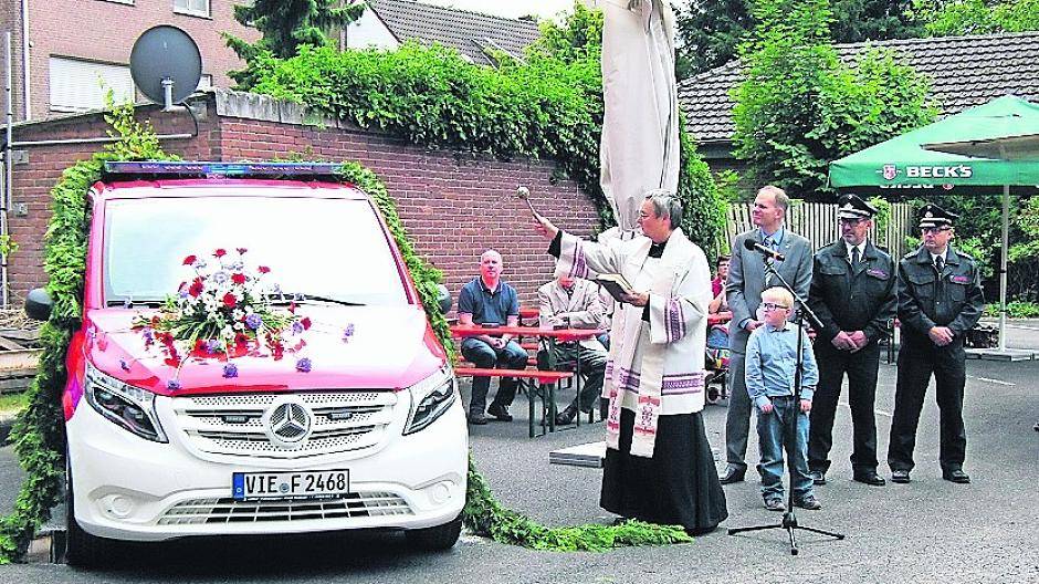 Neuer Mannschaftswagen für Breyeller Löschzug