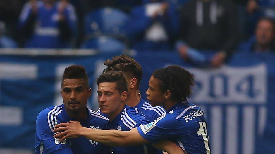 Endlich wieder jubeln: Für Schalke gab es nach sechs sieglosen Spielen in Serie gestern mal wieder einen „Dreier“.