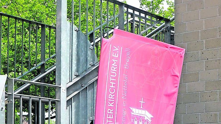 Immer, wenn der Alte Kirchturm in Breyell geöffnet ist, wird dieses Banner sehen. 