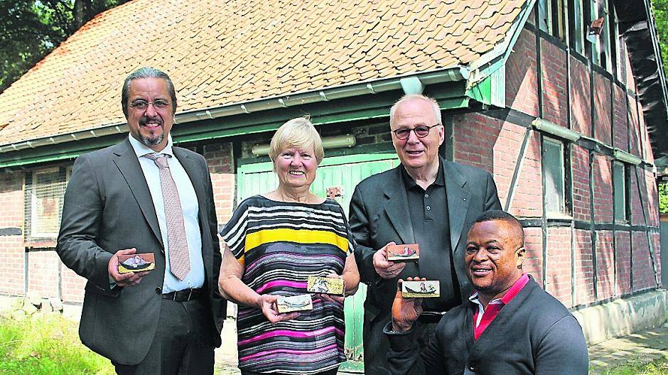 Bunte Steine fürs Bootshaus