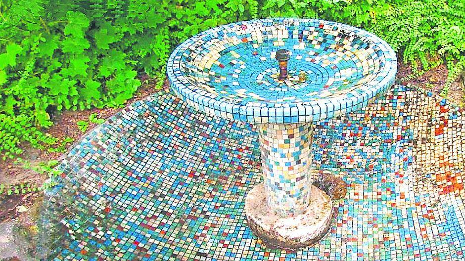  Schon ganz schön gut in Schuss: der kleine Brunnen direkt neben dem Lobbericher Ingenhovenpark. 