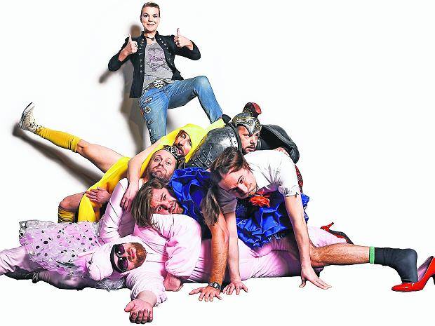  Unser Foto zeigt Mirja Boes &amp; die Honkey Donkeys, die am 8. September in der Werner-Jaeger-Halle auftreten.  