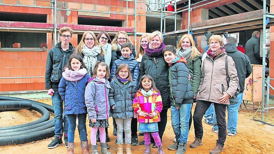  Richtspruch beim Neubau Regenbogenhauses im Bethanien Kinder- und Jugenddorf Waldniel. 