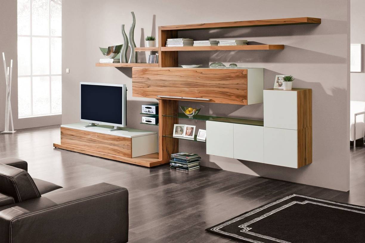  Mut zum Design: Trendige Formen kommen in hochwertigen Holzqualitäten besonders gut zur Geltung. 