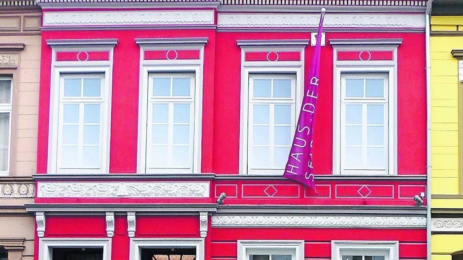 Denkmalstiftung würdigt Haus der Seidenkultur