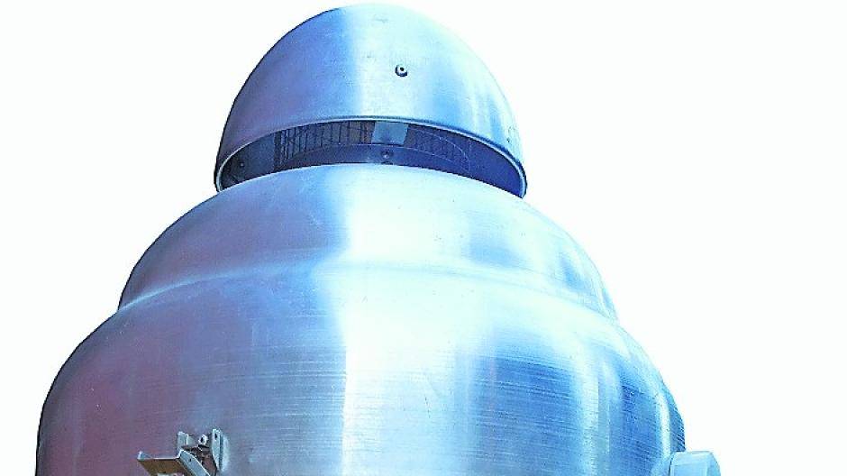 Anschauungsunterricht: Ralf Schmeink aus Lobberich hatte dieses Gaslaternenmodell mitgebracht.