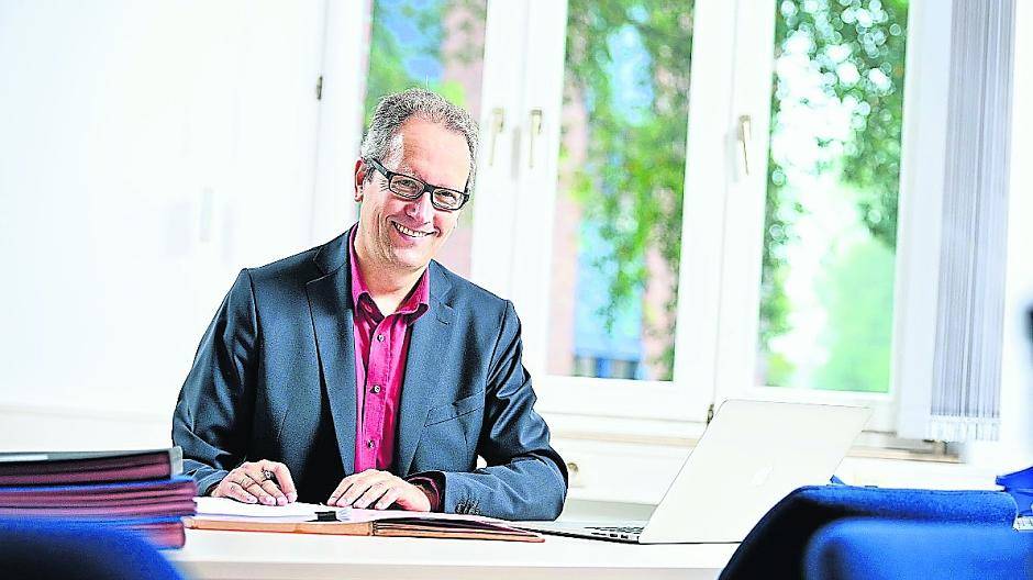  Prof. Dr. Berthold Stegemerten wurde jetzt vom Senat und Hochschulrat in das Amt des Vizepräsidenten gewählt. 