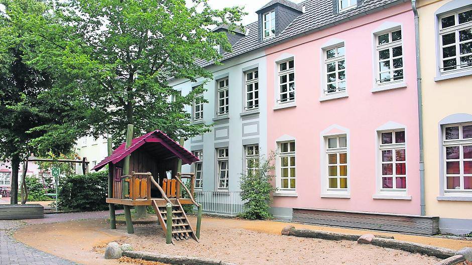 Der Innenhof des St. Annenhofs an der Oelstraße: Hier wird am letzten Augustwochenende ein großes Fest anlässlich des 125-jährigen Bestehens der Einrichtung gefeiert.