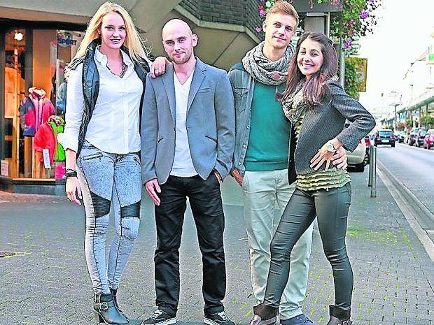 Die Models von Tanzlehrerin Biggi Klömpkes freuen sich auf ihren Einsatz.