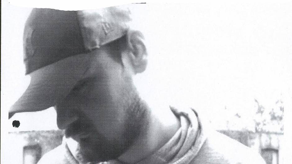  Die Polizei hat dieses Bild des mutmaßlichen Täters veröffentlicht. 