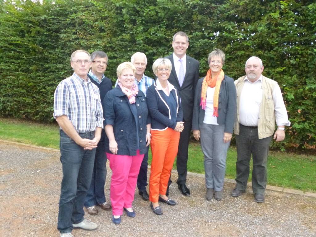 Dr. Andreas Coenen (3.v.r.) mit dem Vorstand der CDU Kempen.