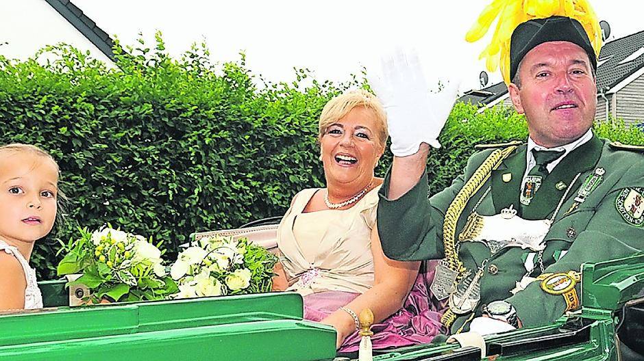  Freudentränen erstickten am Montagabend die Stimme von Peter VIII. Fiegen: Seine lobenden Worte an seine Königin waren wie eine Liebeserklärung. 